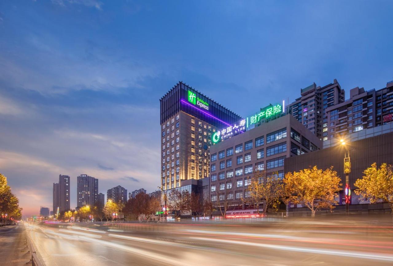 开封迪臣智选假日酒店 外观 照片